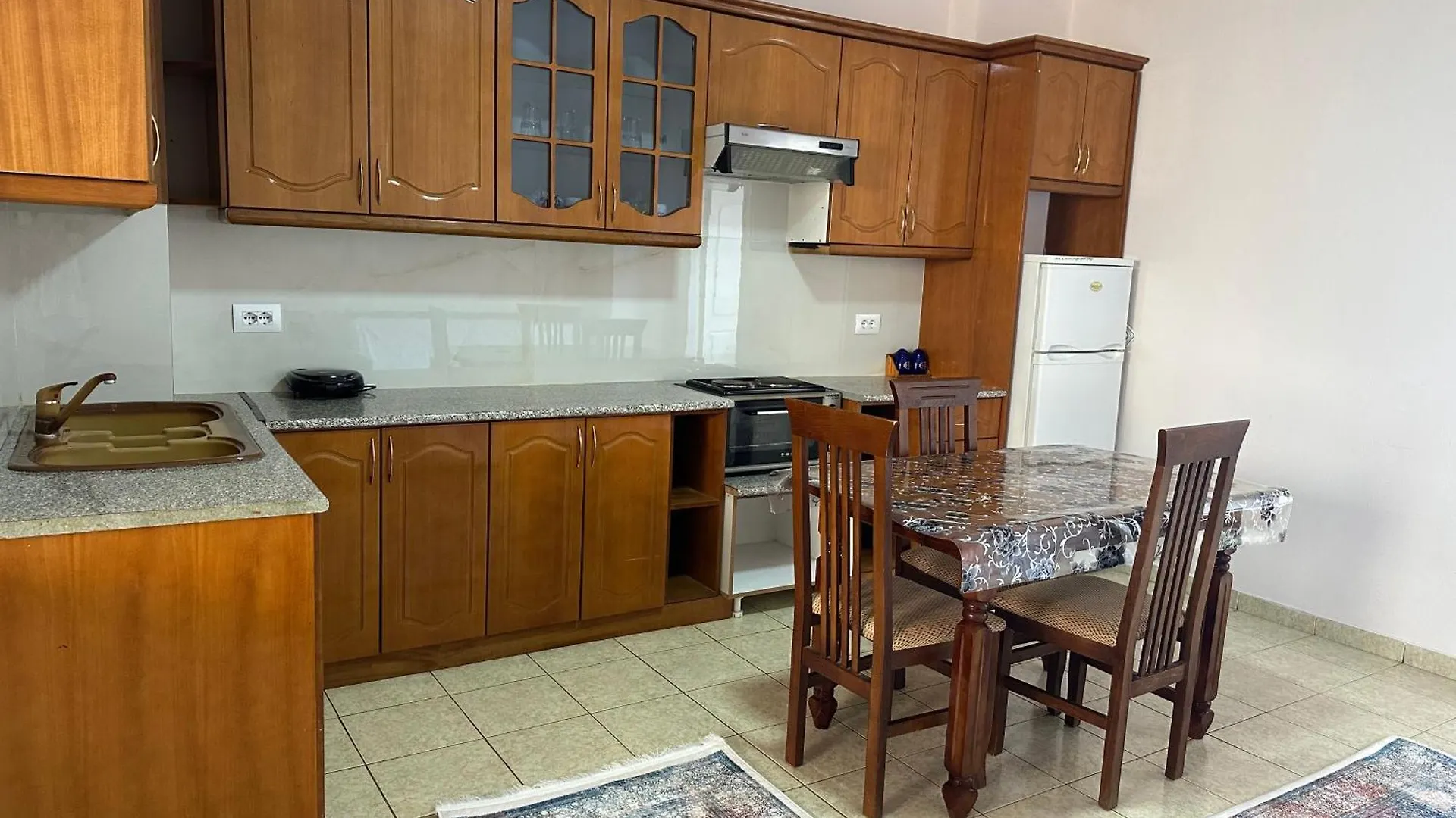 Seaside Family Apartments Sarandë
